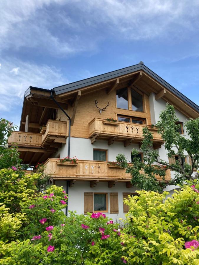 Bee Happy Haus Burboeck Appartement Flachau Buitenkant foto